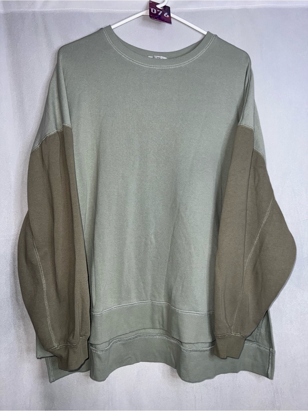 Z Supply Women’s Large Two-Tone Olive Crewneck Sweater PTP 27”